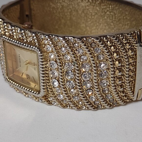 Pretty 6.5 Inch Gold Tone Rumours Watch - Picture 3 of 10